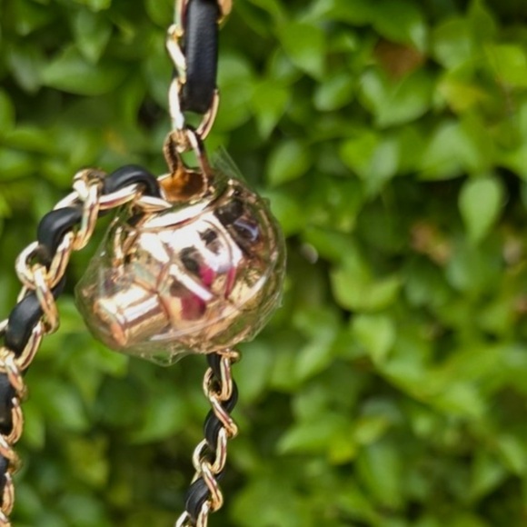 Chanel BLACK Tweed Bucket Bag with Gold Hardware NWB VIP Item - Picture 5 of 9